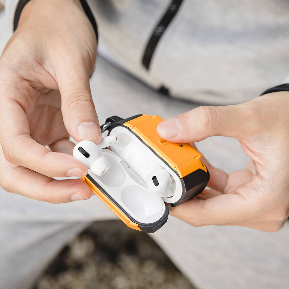 Airpods Pro 2 Kılıf Askılı Sağlam Tasarımlı Lisanslı Switcheasy Guardian Kılıf Gri