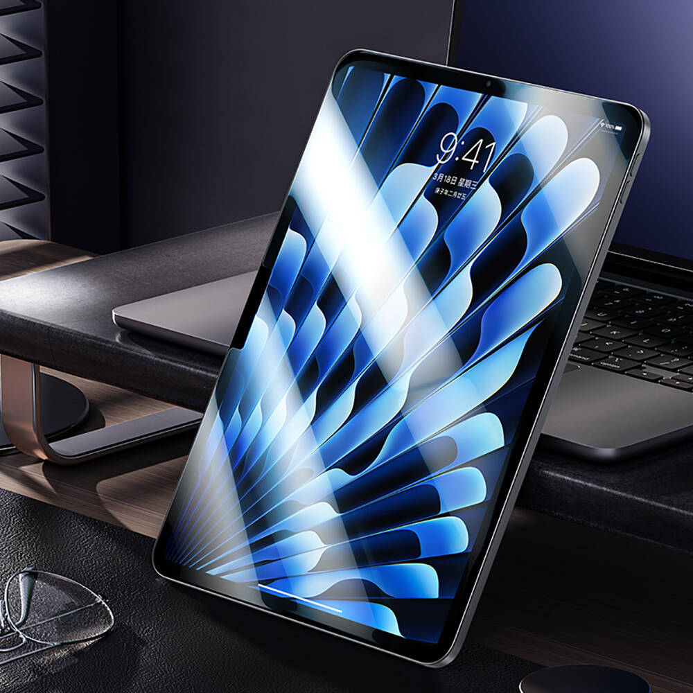 iPad Pro 13 2024 Benks King Kong Eğimli Kenar Oleofobik Özellikli Temperli Cam Ekran Koruyucu Şeffaf