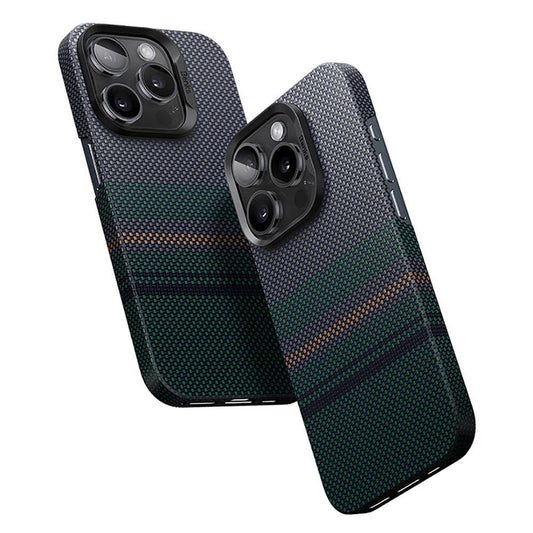 iPhone 14 Pro Kılıf Magsafe Şarj Özellikli Karbon Fiber Tasarımlı Benks Aurora ArmorAir Kevlar Kılıf Siyah