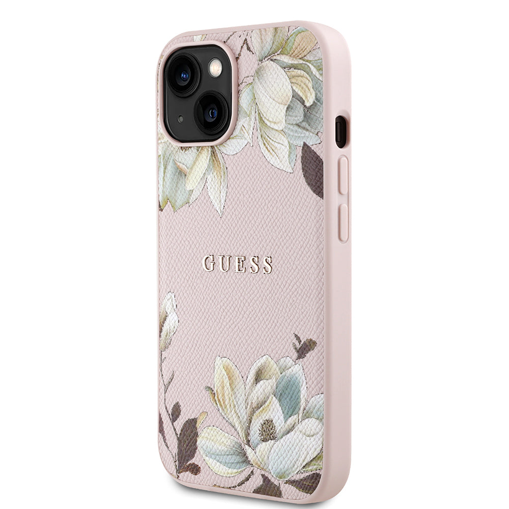 Apple iPhone 15 Kılıf Guess Orjinal Lisanslı M-safe Şarj Özellikli Taneli Çiçek Tasarımlı Metal Yazı Logolu Kapak Pembe
