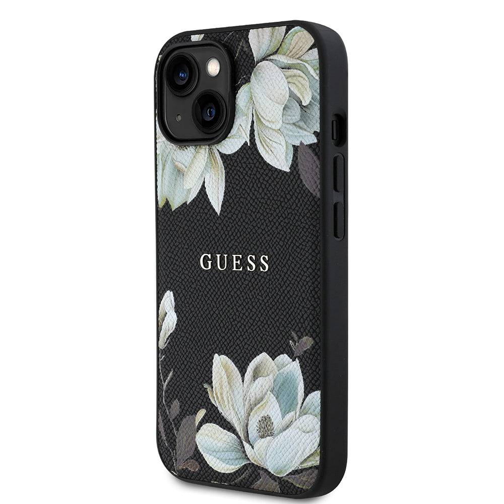 Apple iPhone 15 Kılıf Guess Orjinal Lisanslı M-safe Şarj Özellikli Taneli Çiçek Tasarımlı Metal Yazı Logolu Kapak Pembe