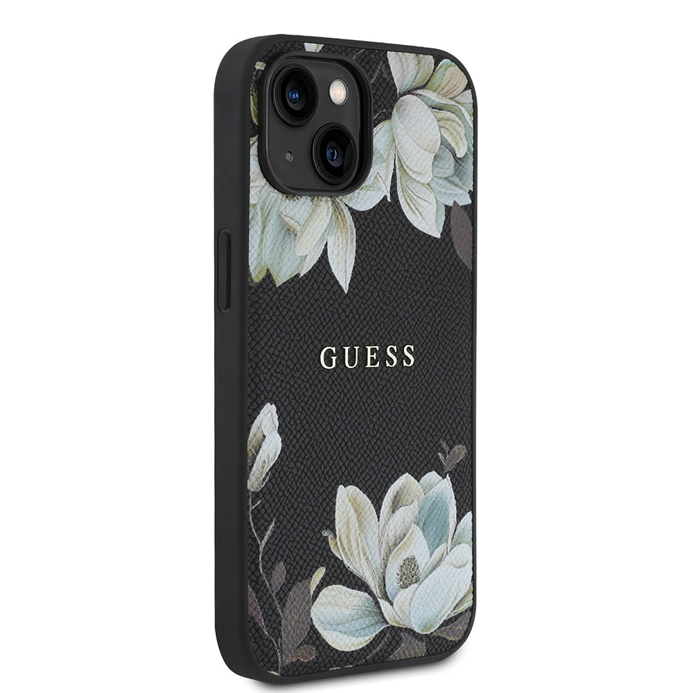 Apple iPhone 15 Kılıf Guess Orjinal Lisanslı M-safe Şarj Özellikli Taneli Çiçek Tasarımlı Metal Yazı Logolu Kapak Pembe
