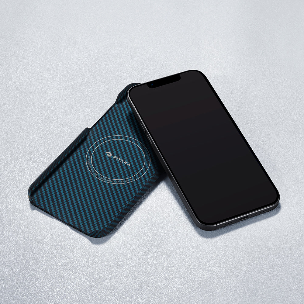 iPhone 15 Pro Kılıf Magsafe Şarj Özellikli 1500D Aramid Fiber Pitaka Ultra-Slim Classic Serisi Black-Blue Twill Kılıf Siyah-Mavi