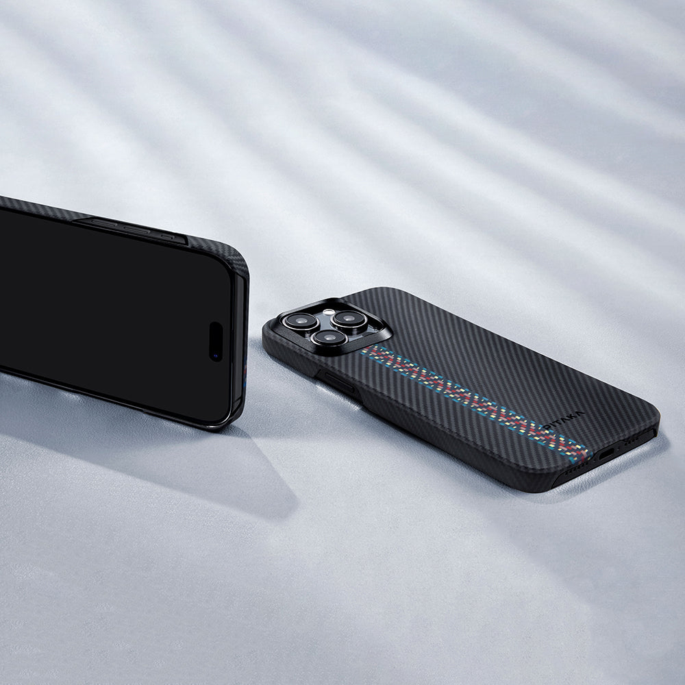 iPhone 15 Pro Kılıf Magsafe Şarj Özellikli 600D Aramid Fiber Pitaka Tactile Woven Orchestra Serisi Rhapsody Kılıf Siyah