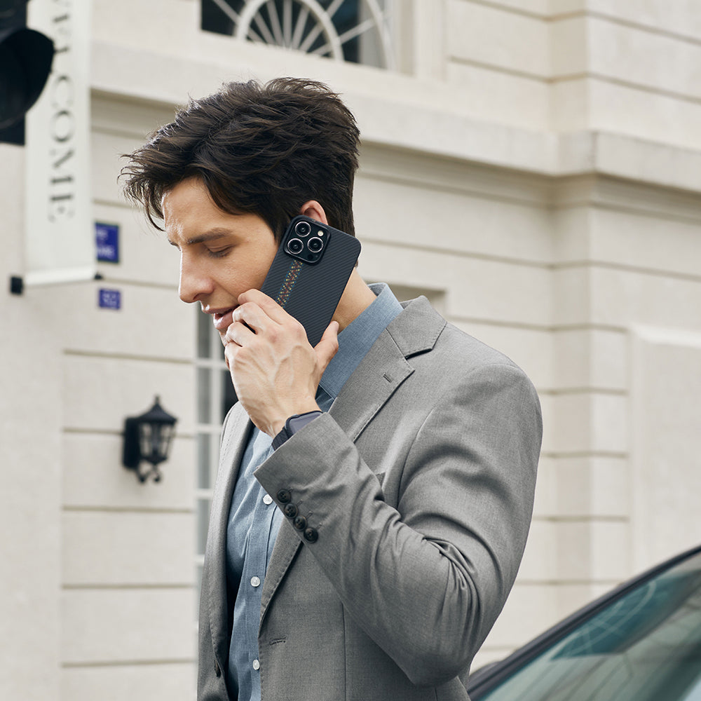 iPhone 15 Pro Kılıf Magsafe Şarj Özellikli 600D Aramid Fiber Pitaka Tactile Woven Orchestra Serisi Rhapsody Kılıf Siyah