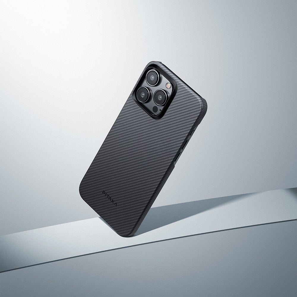 iPhone 15 Pro Kılıf Magsafe Şarj Özellikli 600D Aramid Fiber Pitaka Ultra-Slim Classic Serisi Black-Grey Twill Kılıf Siyah-Gri