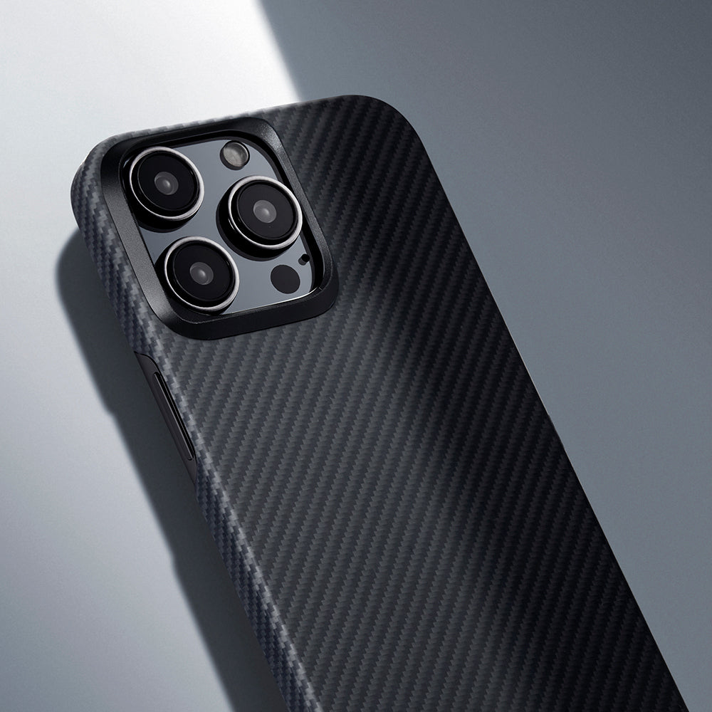 iPhone 15 Pro Kılıf Magsafe Şarj Özellikli 600D Aramid Fiber Pitaka Ultra-Slim Classic Serisi Black-Grey Twill Kılıf Siyah-Gri