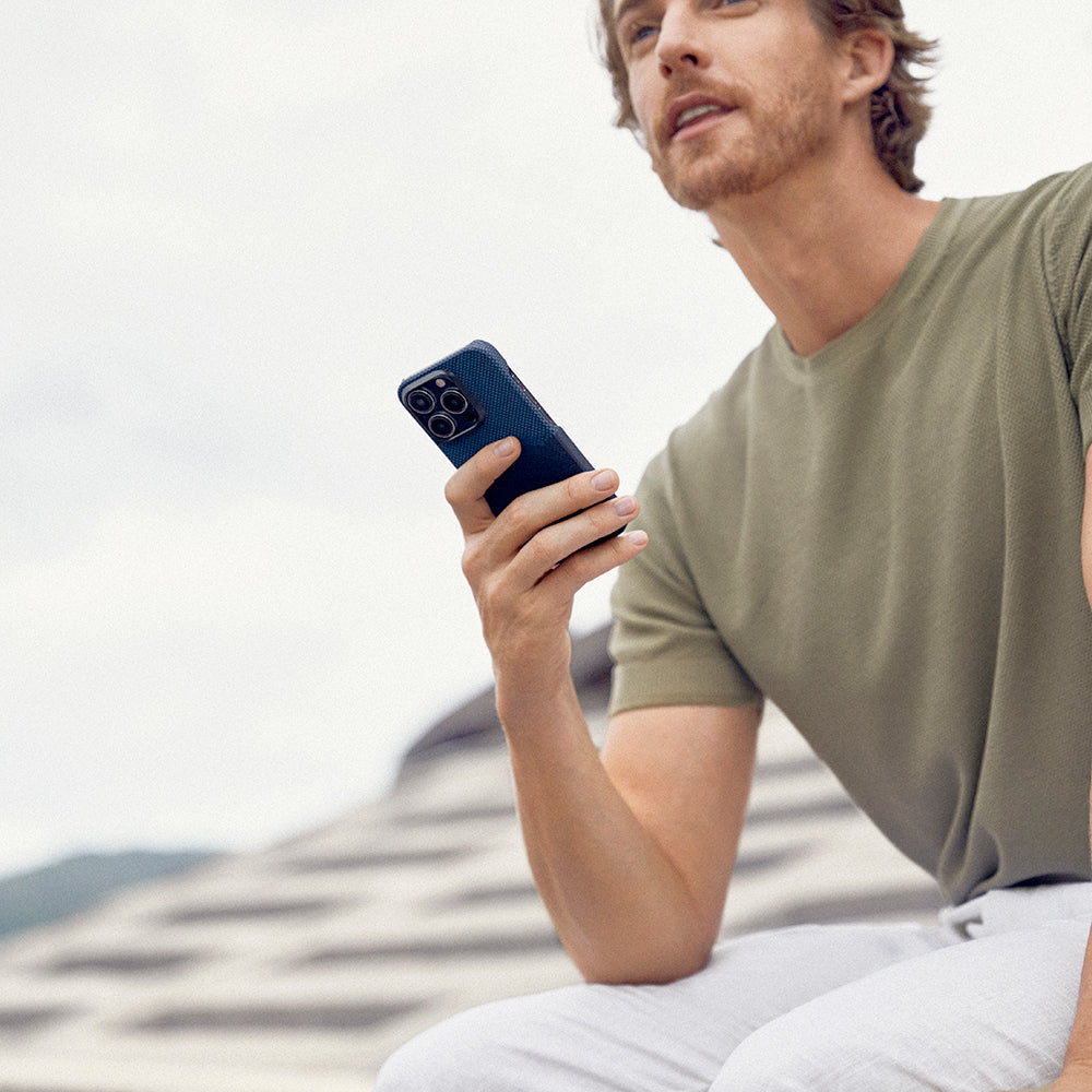 iPhone 15 Pro Kılıf Magsafe Şarj Özellikli Aramid Fiber Pitaka Tactile Woven Starpeak Serisi Over The Horizon Kılıf Mavi