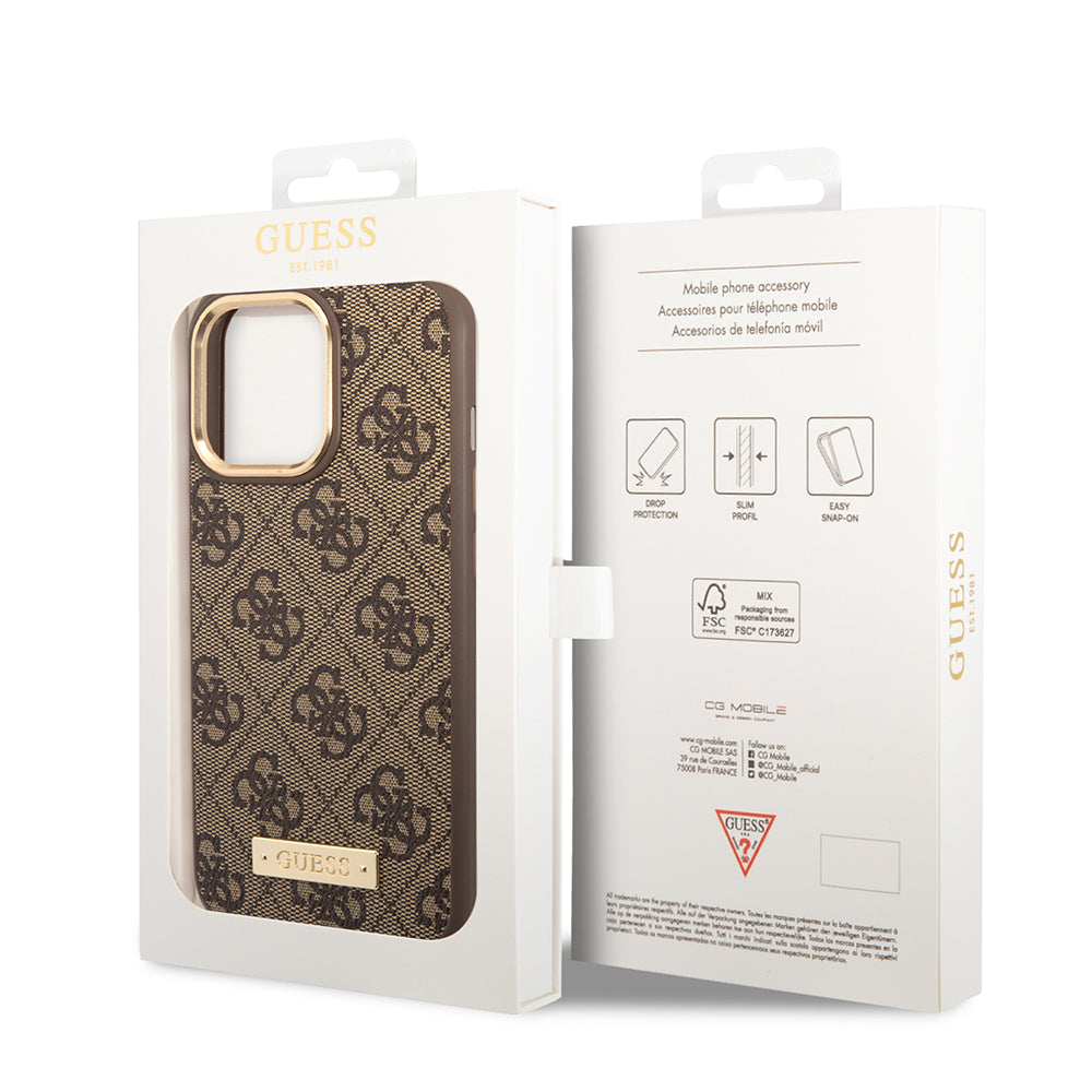 Apple iPhone 15 Pro Max Kılıf Guess Orjinal Lisanslı M-safe Şarj Özellikli 4G Desenli PU Metal Plaka Klasik Logolu Kapak Kahverengi