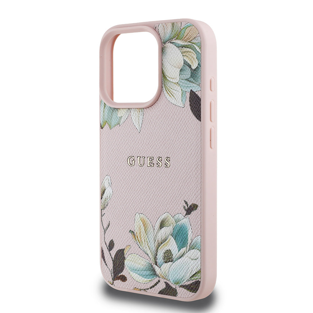 Apple iPhone 15 Pro Max Kılıf Guess Orjinal Lisanslı M-safe Şarj Özellikli Taneli Çiçek Tasarımlı Metal Yazı Logolu Kapak Pembe