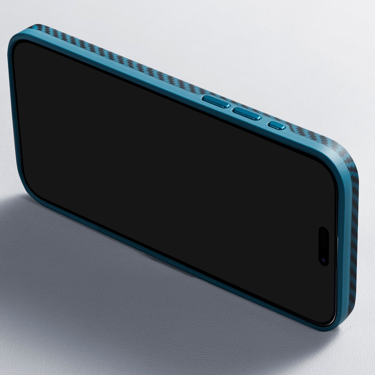 iPhone 15 Pro Max Kılıf Magsafe Şarj Özellikli 1500D Aramid Fiber Pitaka Military-Grade Classic Serisi Black-Grey Twill Kılıf Siyah-Mavi