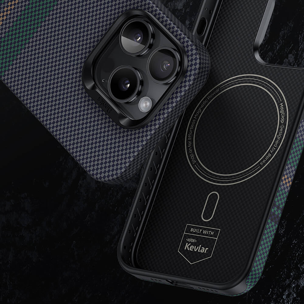 iPhone 15 Pro Max Kılıf Magsafe Şarj Özellikli Karbon Fiber Tasarımlı Benks Aurora ArmorPro Kevlar Kılıf Siyah