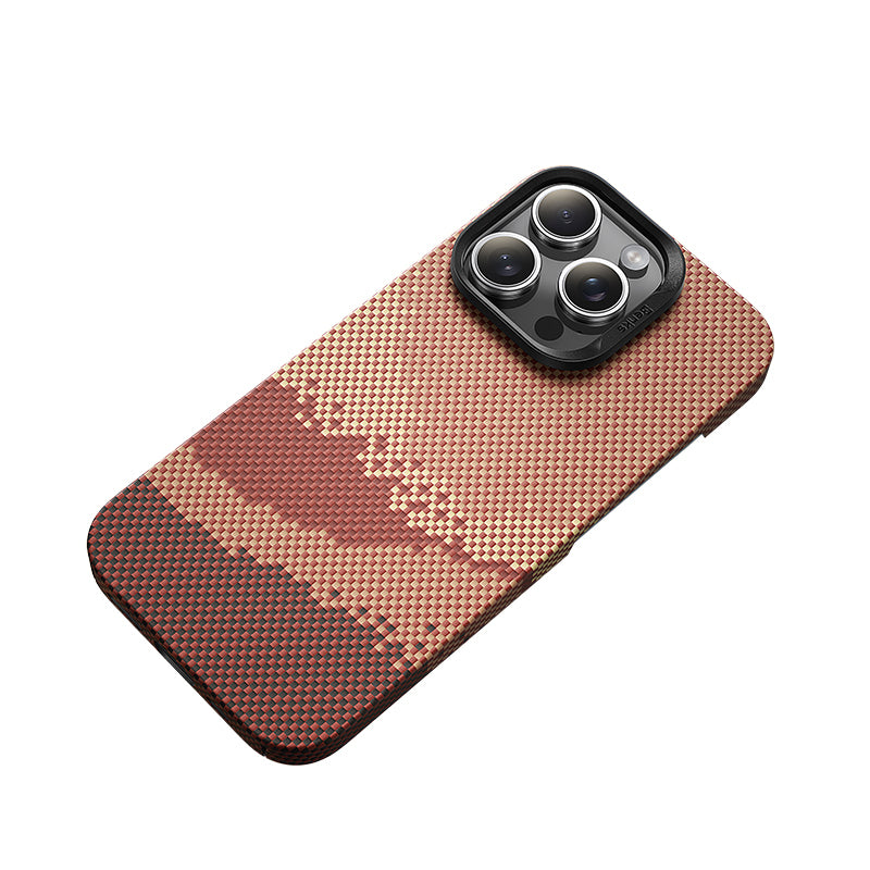 iPhone 16 Pro Kılıf Magsafe Şarj Özellikli Benks GoldenTide ArmorAir 600D Kevlar Kılıf Gold