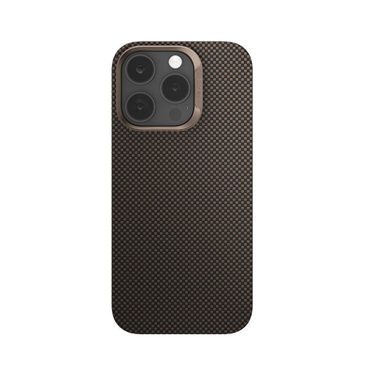 iPhone 16 Pro Kılıf Magsafe Şarj Özellikli Benks Yeni Seri ArmorTint ArmorAir Kevlar Kılıf Gold