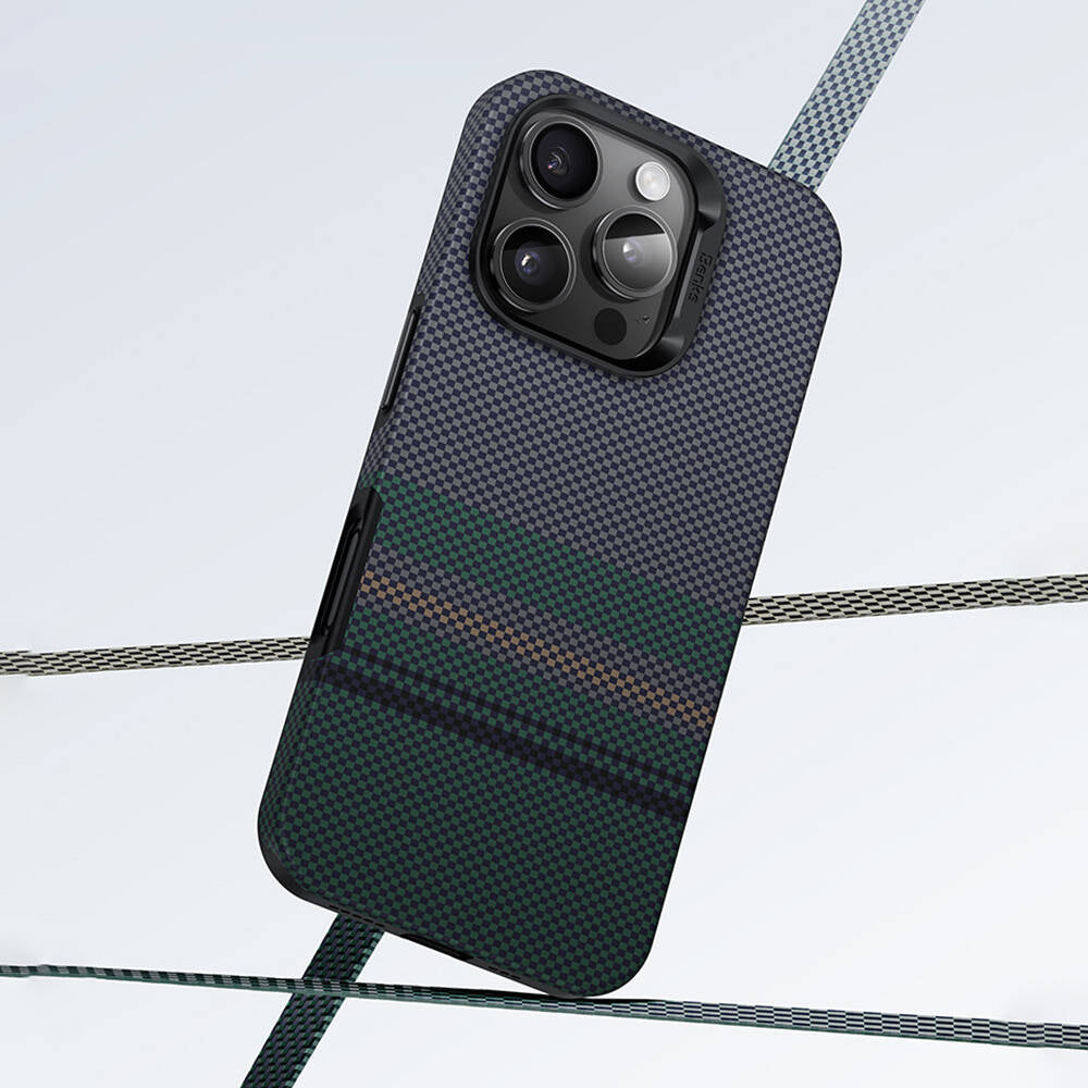 iPhone 16 Pro Kılıf Magsafe Şarj Özellikli Karbon Fiber Tasarımlı Benks Aurora ArmorPro Kevlar Kılıf Siyah