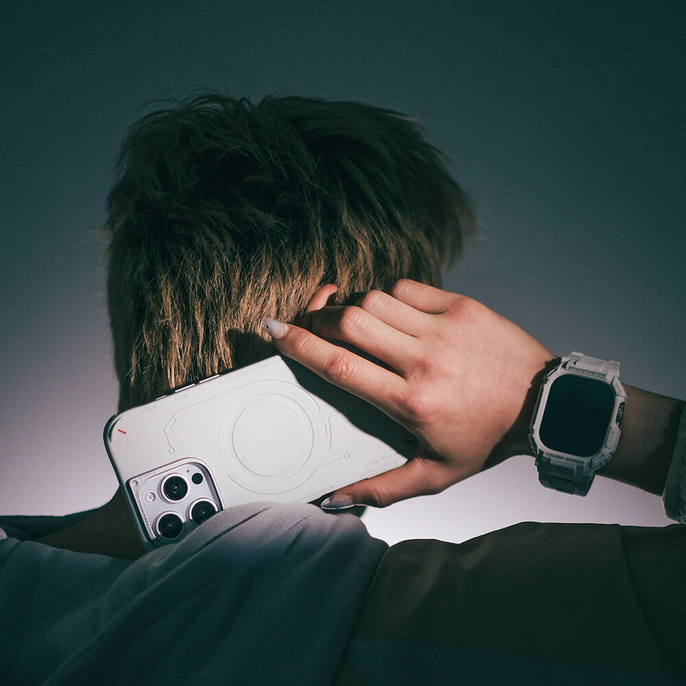 iPhone 16 Pro Kılıf Magsafe Şarj Özellikli Metal Kamera Çerçeveli Skinarma Mecha Serisi Kılıf Olive