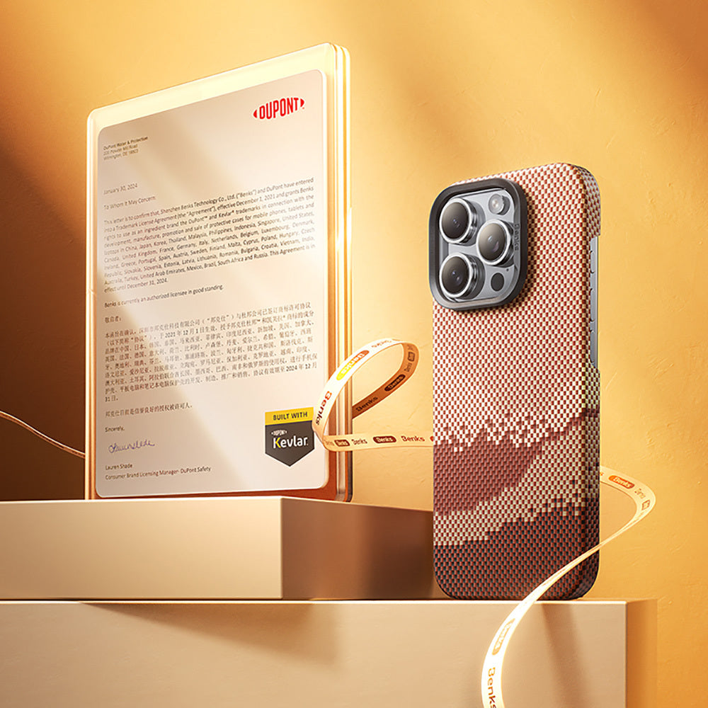 iPhone 16 Pro Max Kılıf Magsafe Şarj Özellikli Benks GoldenTide ArmorAir 600D Kevlar Kılıf Gold