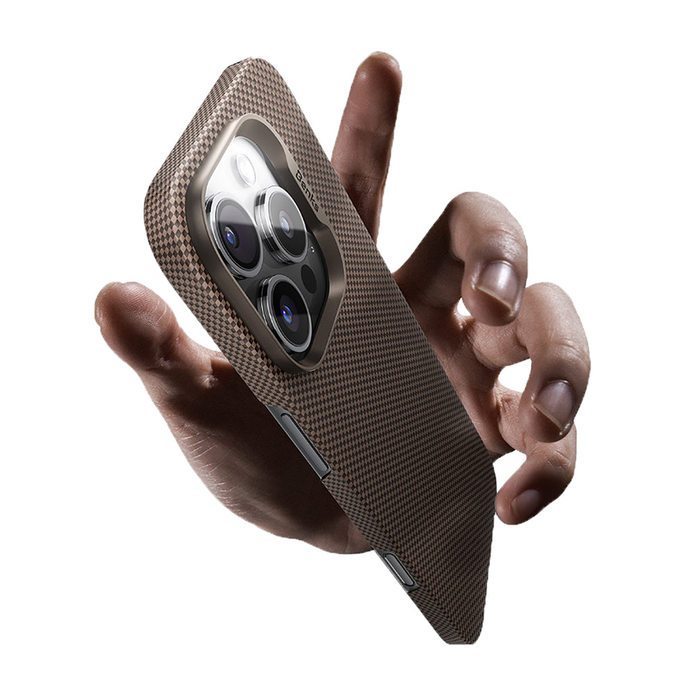 iPhone 16 Pro Max Kılıf Magsafe Şarj Özellikli Benks Yeni Seri ArmorTint ArmorAir Kevlar Kılıf Gold