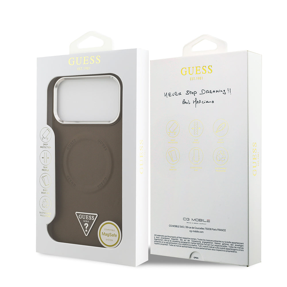 Apple iPhone 17 Pro Kılıf Guess Orjinal Lisanslı M-safe Şarj Özellikli PU Deri Metal Kamera Çerçeveli Üçgen Logolu Kapak Kahverengi