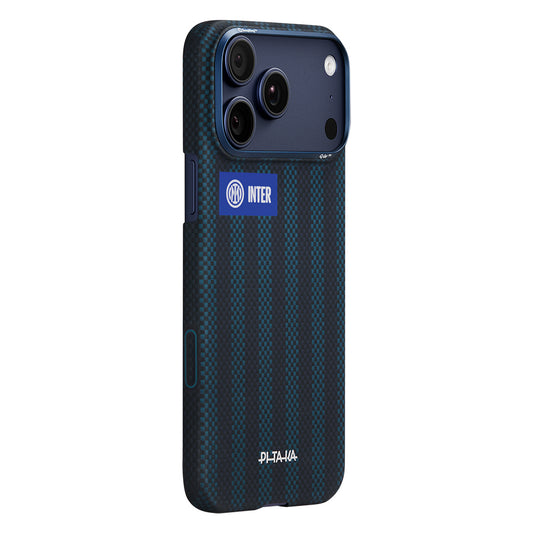 Apple iPhone 17 Pro Kılıf M-safe Şarj Özellikli Aramid Karbon Fiber Pitaka İnternazionale Milano Serisi Kapak