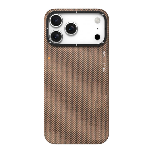 Apple iPhone 17 Pro Kılıf M-safe Şarj Özellikli Aramid Fiber Youngkit 1500D Kevlar Extreme Wing Titanyum-Gold Serisi Kapak