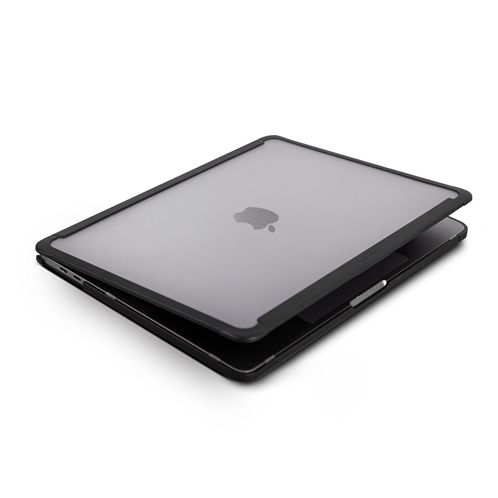 Macbook 13.6" Air M3 A3113 SkinArma Henko Klipsli Kurulum Özellikli Kılıf Renksiz