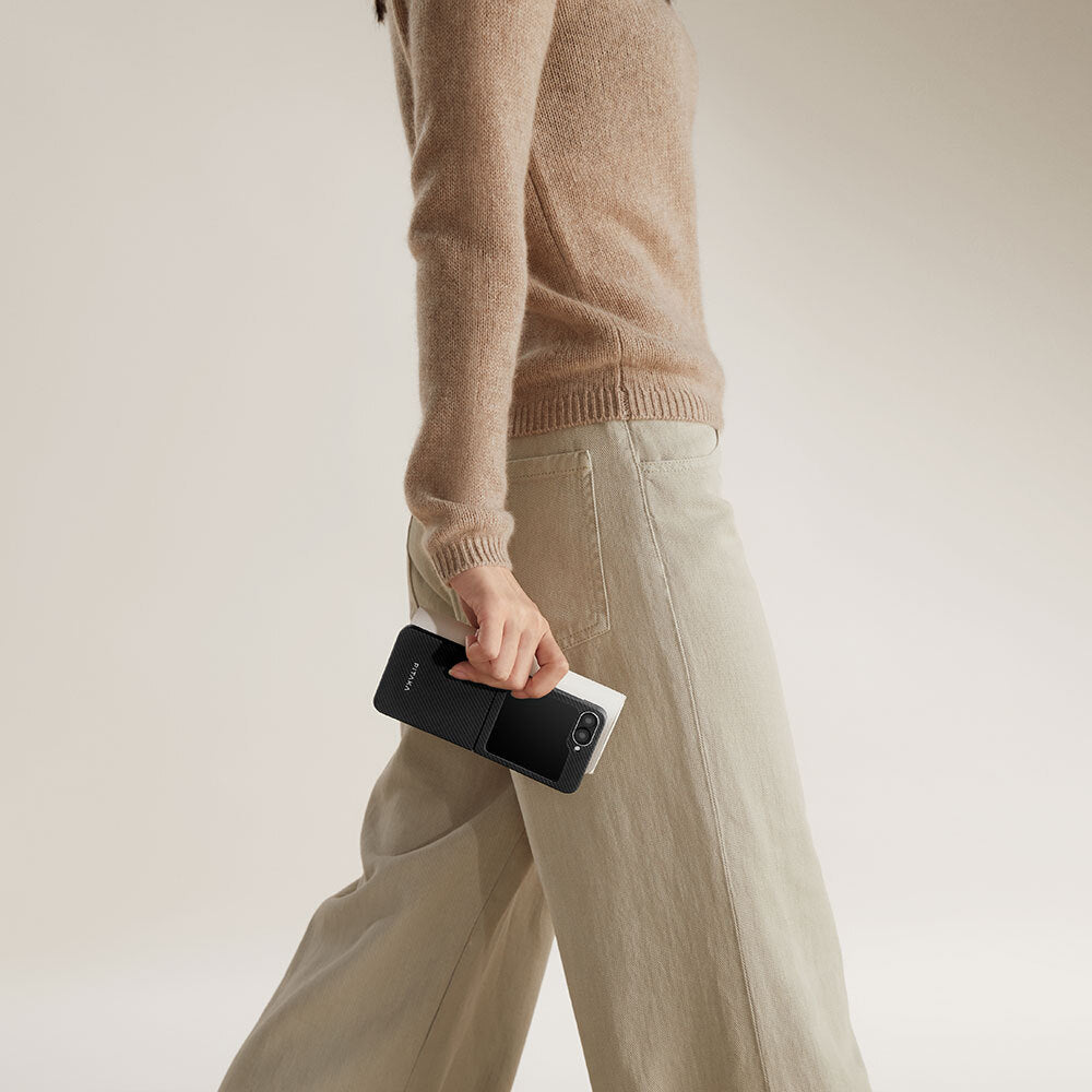 Galaxy Z Flip 6 Kılıf Magsafe Şarj Özellikli 600D Aramid Fiber Pitaka Ultra-Slim Classic Serisi Black-Grey Twill Kılıf Siyah-Gri