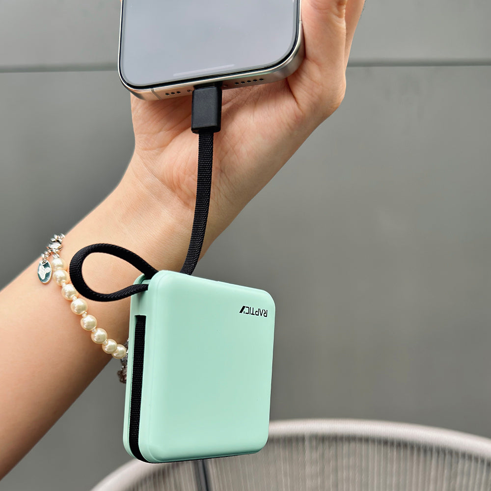 Raptic Lightning ve Type-C Kablolu Dijital LED Göstergeli Askılı Powerbank 5000mAh Kompakt ve Taşınabilir Tasarım Yeşil