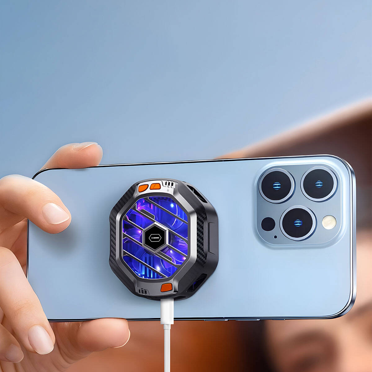 Wiwu Wi-R001 15W Magsafe Şarj Özellikli RGB Işıklı Telefon Soğutucu Fan Siyah