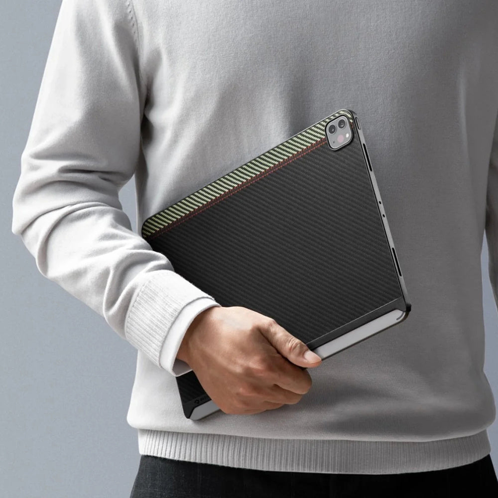 iPad Pro 11 2021 (3.Nesil) Kılıf Aramid Fiber Pitaka Ultra-Slim Classic Serisi Tablet Kılıf Siyah