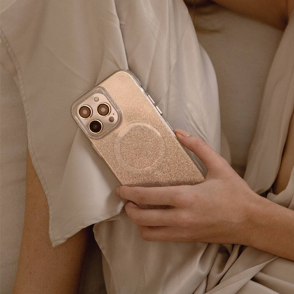 iPhone 14 Kılıf Magsafe Şarj Özellikli Simli Arka Yüzey Coehl Lumino Kılıf Gümüş