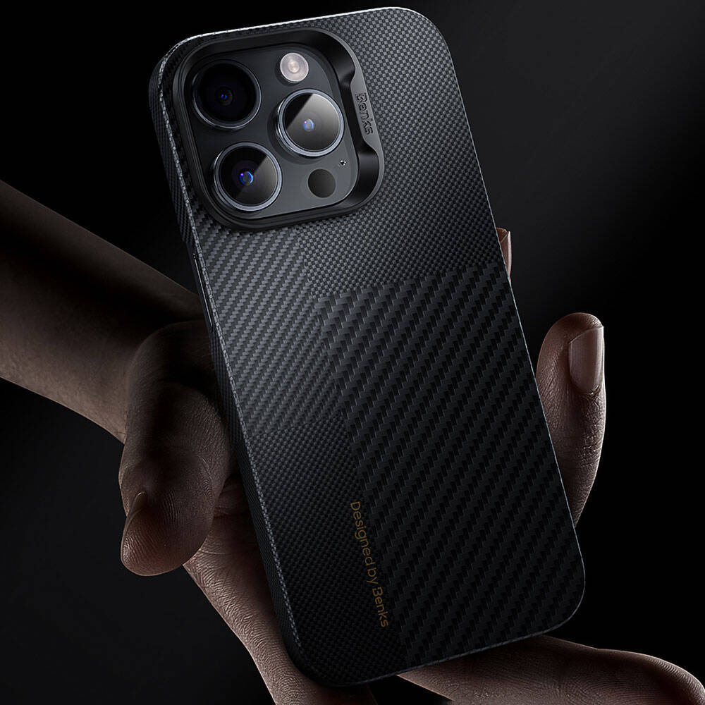 iPhone 14 Pro Kılıf Magsafe Şarj Özellikli Karbon Fiber Benks Montage ArmorAir Kevlar Kılıf Siyah