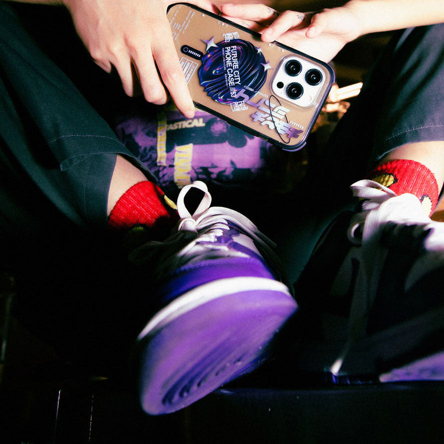 iPhone 14 Pro Kılıf SkinArma Şeffaf Airbag Tasarımlı Magsafe Şarj Özellikli Shorai Kılıf Mor