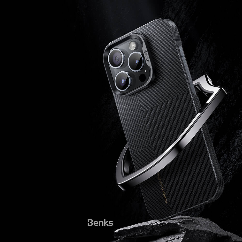 iPhone 14 Pro Max Kılıf Magsafe Şarj Özellikli Karbon Fiber Benks Montage ArmorAir Kevlar Kılıf Siyah