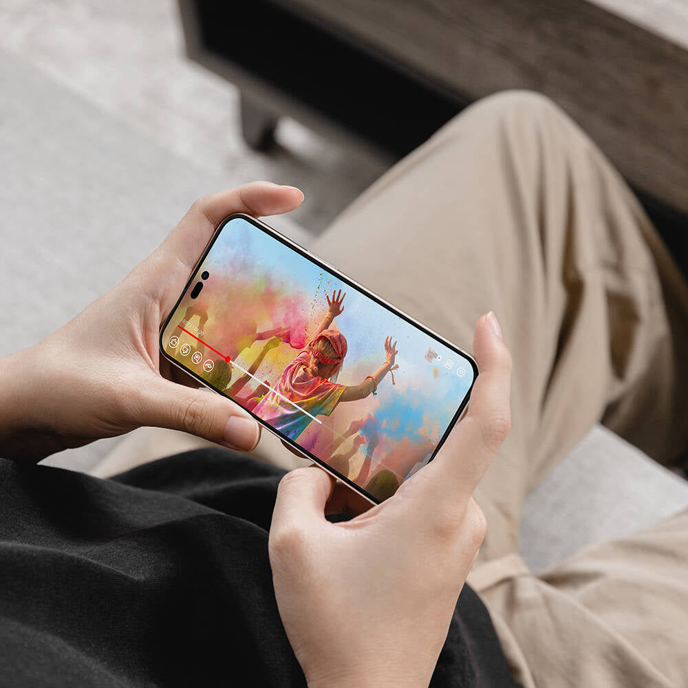 iPhone 14 Pro Oleofobik Temperli Ultra HD Lisanslı Switcheasy Vetro 9H Cam Ekran Koruyucu Renksiz