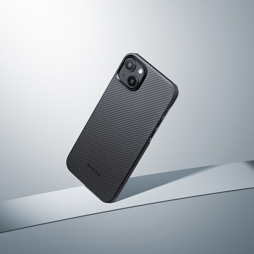 iPhone 15 Plus Kılıf Magsafe Şarj Özellikli 600D Aramid Fiber Pitaka Ultra-Slim Classic Serisi Black-Grey Twill Kılıf Siyah-Gri