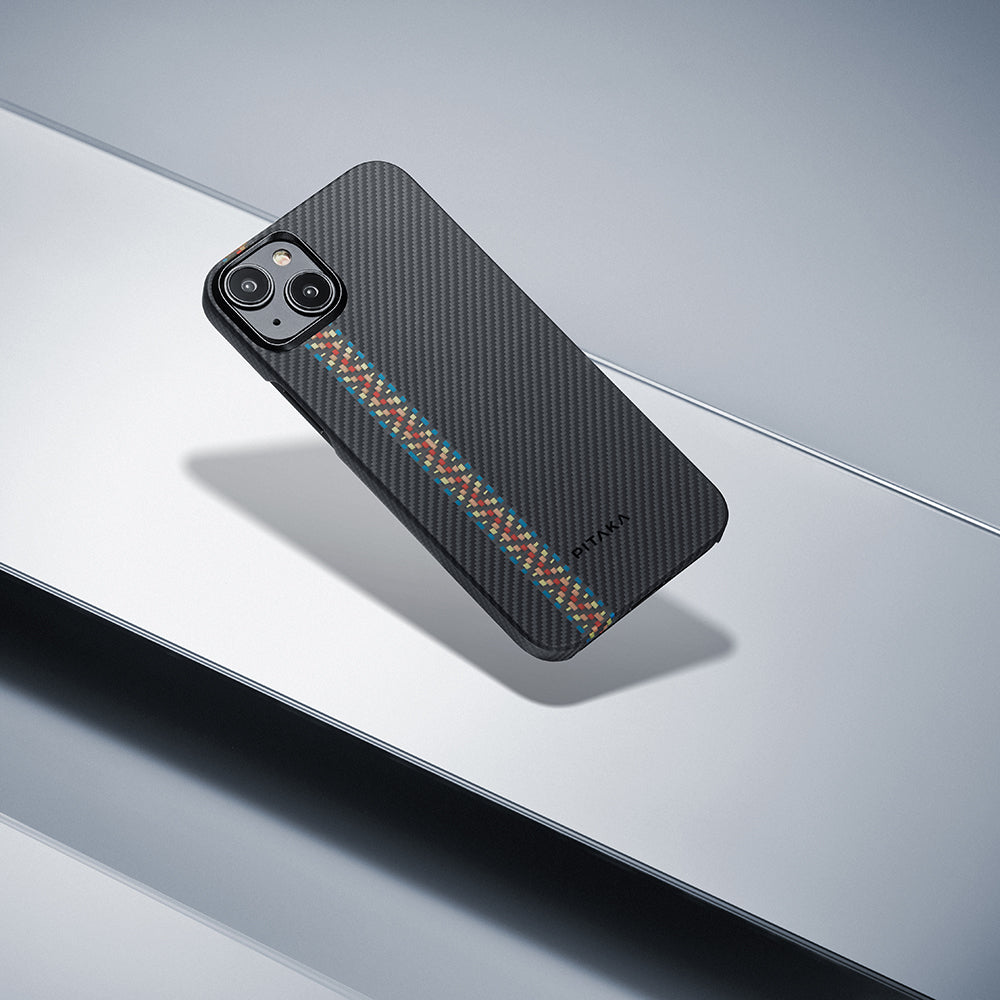 iPhone 15 Plus Kılıf Magsafe Şarj Özellikli 600D Aramid Fiber Pitaka Tactile Woven Orchestra Serisi Rhapsody Kılıf Siyah