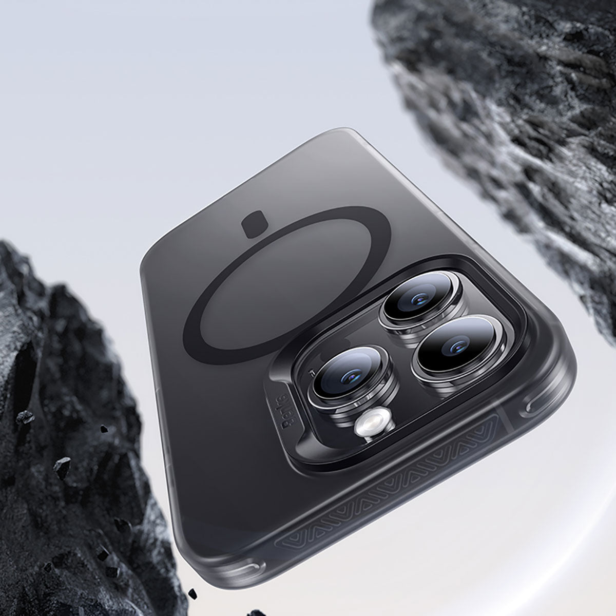 iPhone 15 Pro Kılıf Magsafe Şarj Özellikli Benks Lucid Armor Kılıf Gri