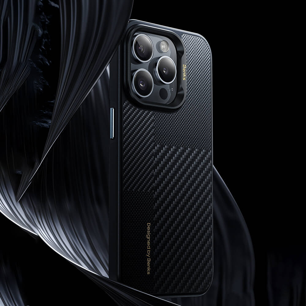 iPhone 15 Pro Kılıf Magsafe Şarj Özellikli Karbon Fiber Benks Montage Hybrid ArmorPro Kevlar Kılıf Siyah