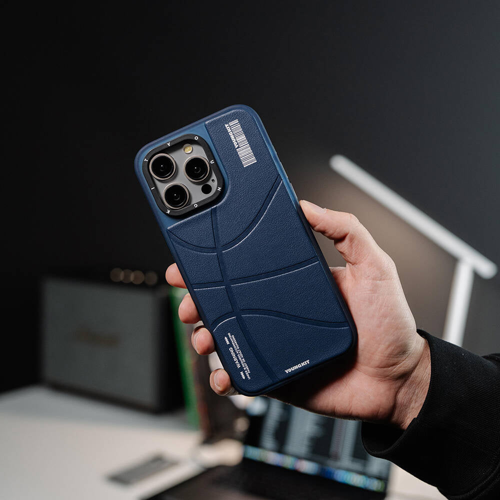 iPhone 15 Pro Kılıf Magsafe Şarj Özellikli Youngkit Backboard Serisi Leather Kılıf Siyah