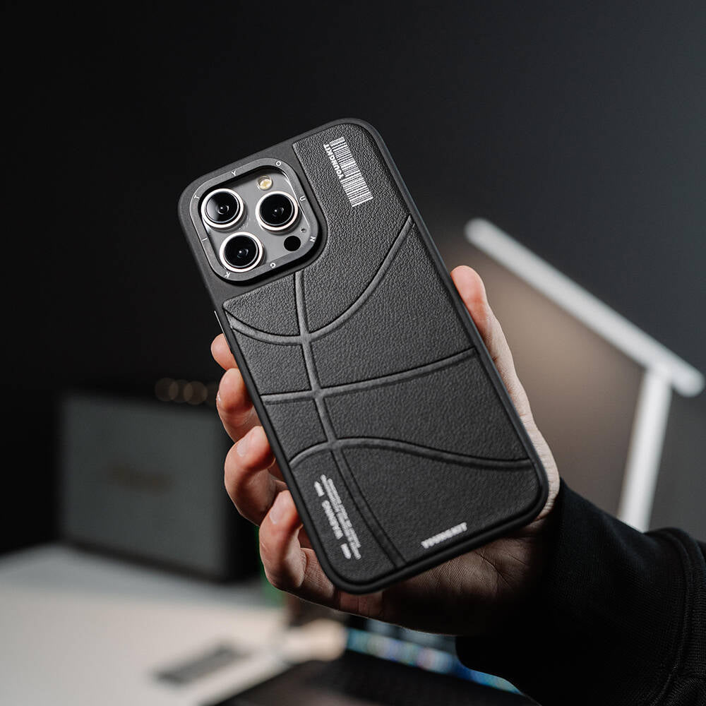 iPhone 15 Pro Kılıf Magsafe Şarj Özellikli Youngkit Backboard Serisi Leather Kılıf Siyah