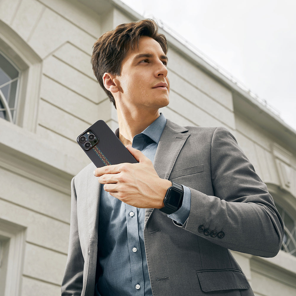 iPhone 15 Pro Max Kılıf Magsafe Şarj Özellikli 600D Aramid Fiber Pitaka Tactile Woven Orchestra Serisi Rhapsody Kılıf Siyah