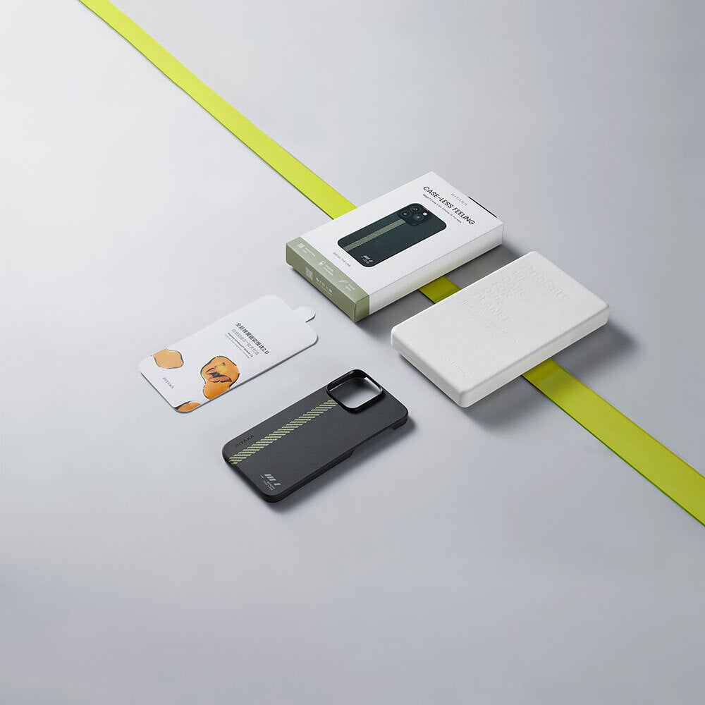 iPhone 15 Pro Max Kılıf Magsafe Şarj Özellikli Aramid Fiber Pitaka Tactile Woven Break The Line Kılıf Siyah