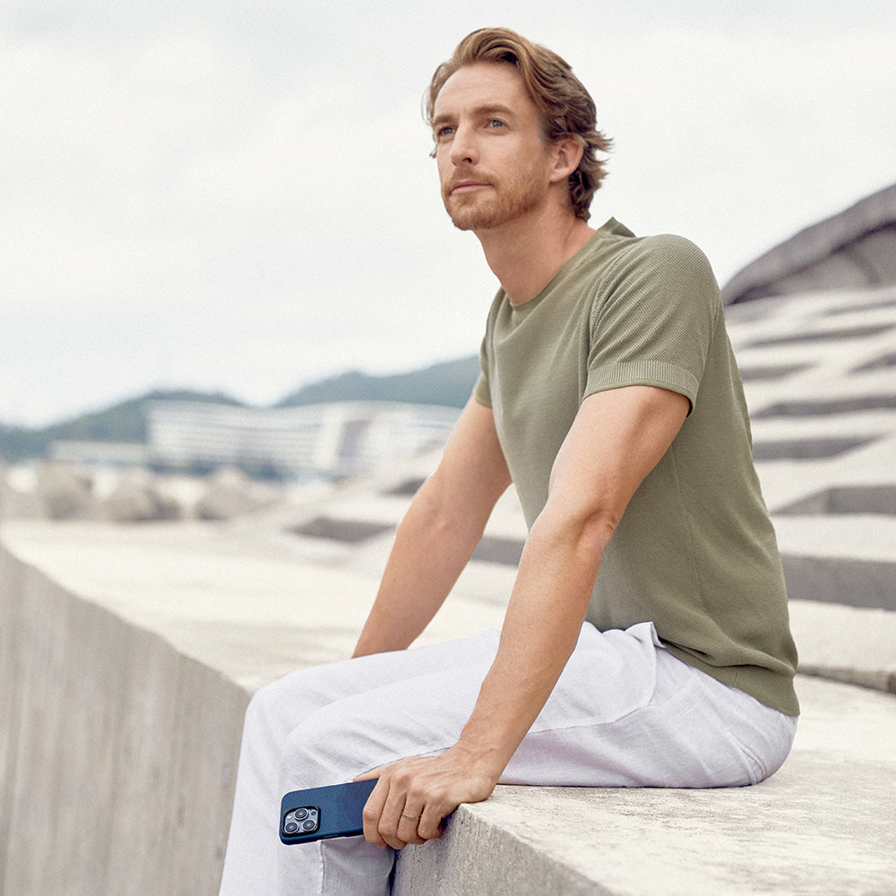 iPhone 15 Pro Max Kılıf Magsafe Şarj Özellikli Aramid Fiber Pitaka Tactile Woven Starpeak Serisi Over The Horizon Kılıf Mavi