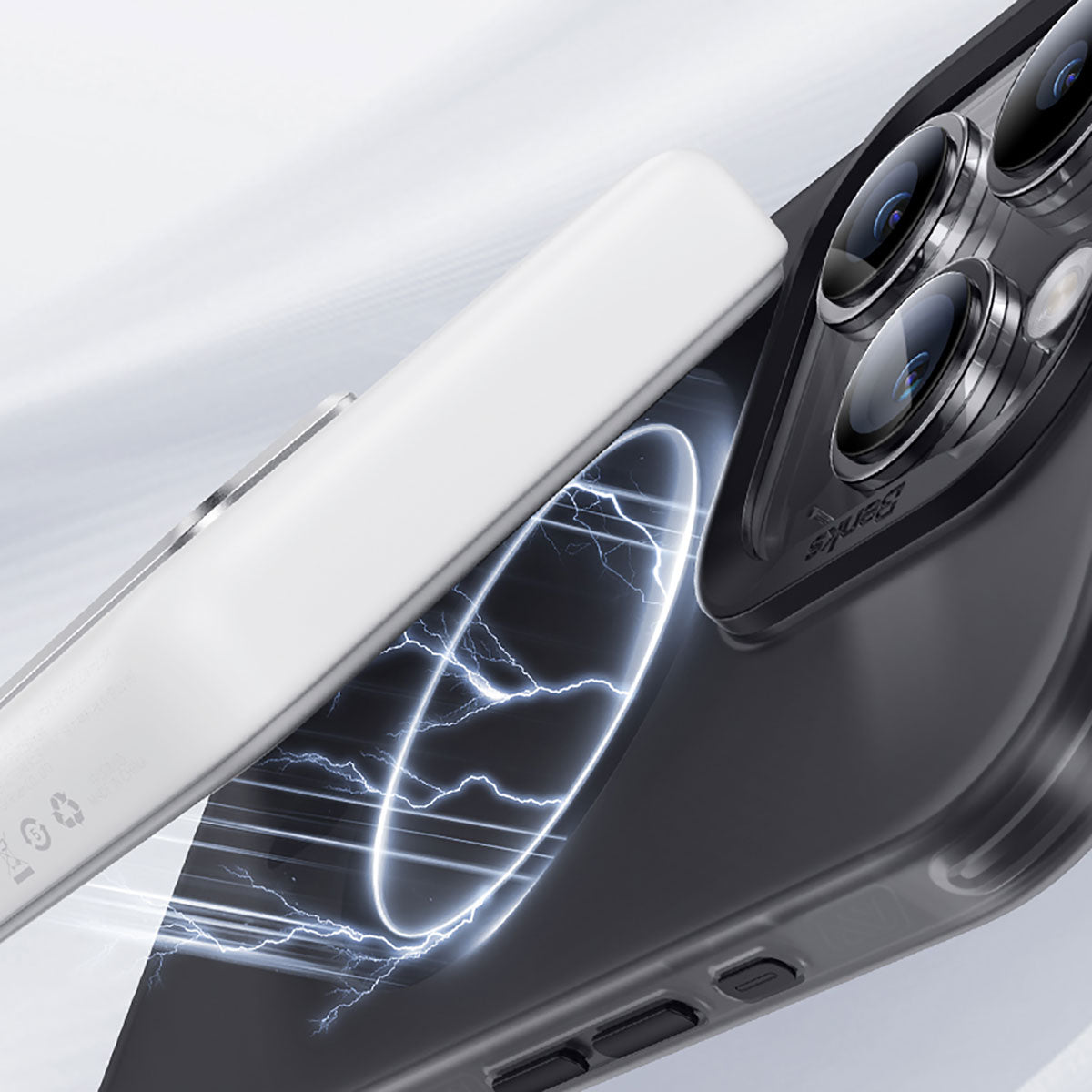 iPhone 15 Pro Max Kılıf Magsafe Şarj Özellikli Benks Lucid Armor Kılıf Beyaz