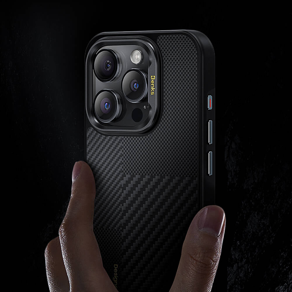 iPhone 15 Pro Max Kılıf Magsafe Şarj Özellikli Karbon Fiber Benks Montage Hybrid ArmorPro Kevlar Kılıf Siyah