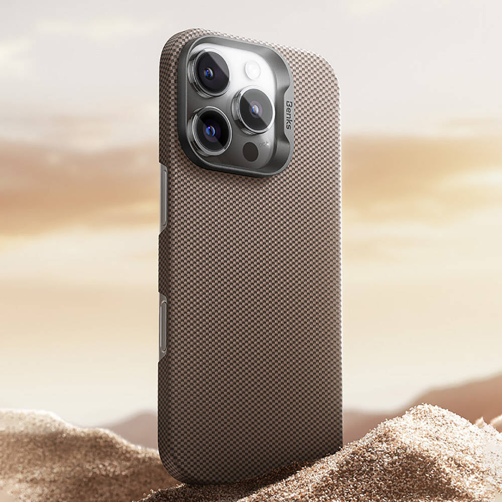 iPhone 16 Pro Kılıf Magsafe Şarj Özellikli Benks ArmorTint Serisi ArmorAir Kevlar Kılıf Yeşil