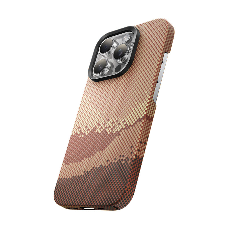 iPhone 16 Pro Kılıf Magsafe Şarj Özellikli Benks GoldenTide ArmorAir 600D Kevlar Kılıf Gold