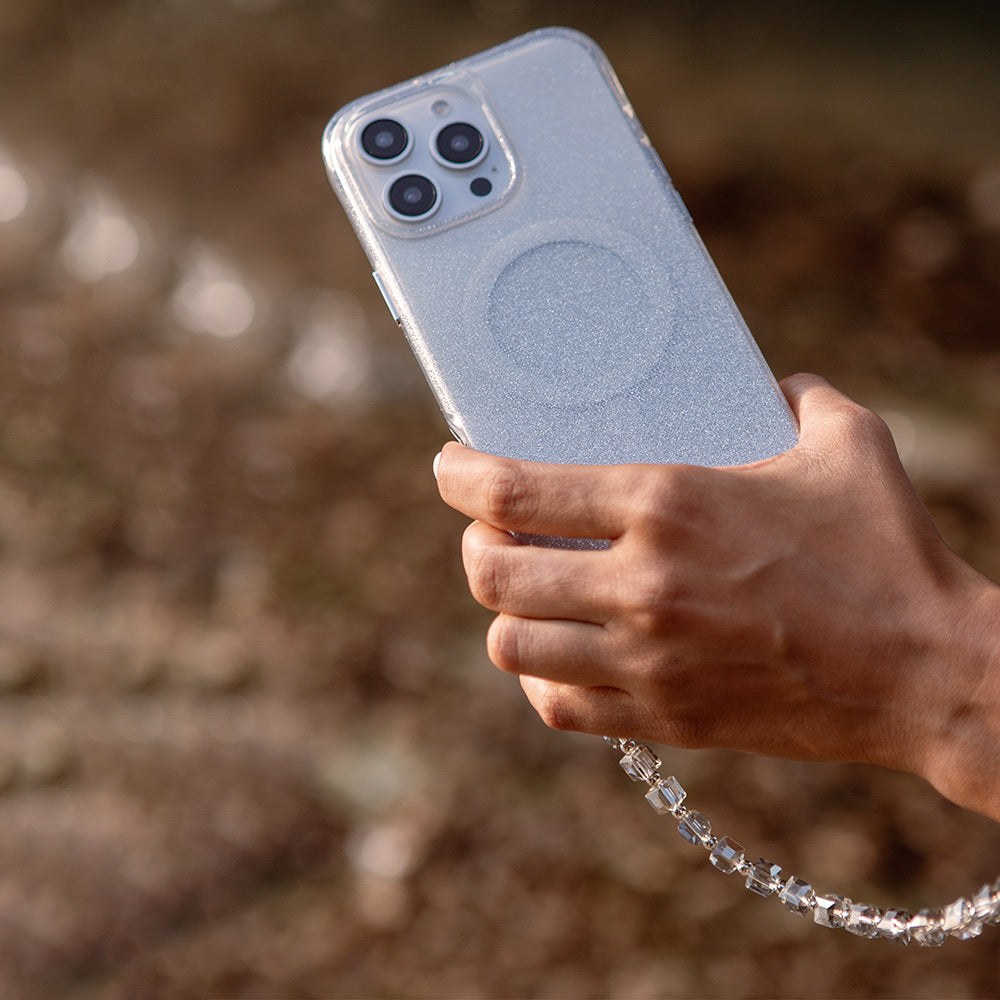 iPhone 16 Pro Kılıf Magsafe Şarj Özellikli Simli Arka Yüzey Askı Aparatlı Coehl Lumino Kılıf Gümüş