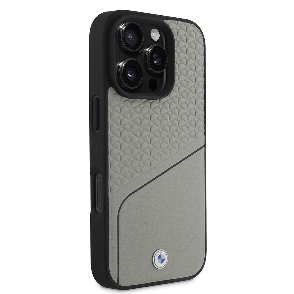 iPhone 16 Pro Max Kılıf BMW Orjinal Lisanslı Magsafe Şarj Özellikli Metal Logolu Dokulu ve Çizgili Deri Kılıf Gri